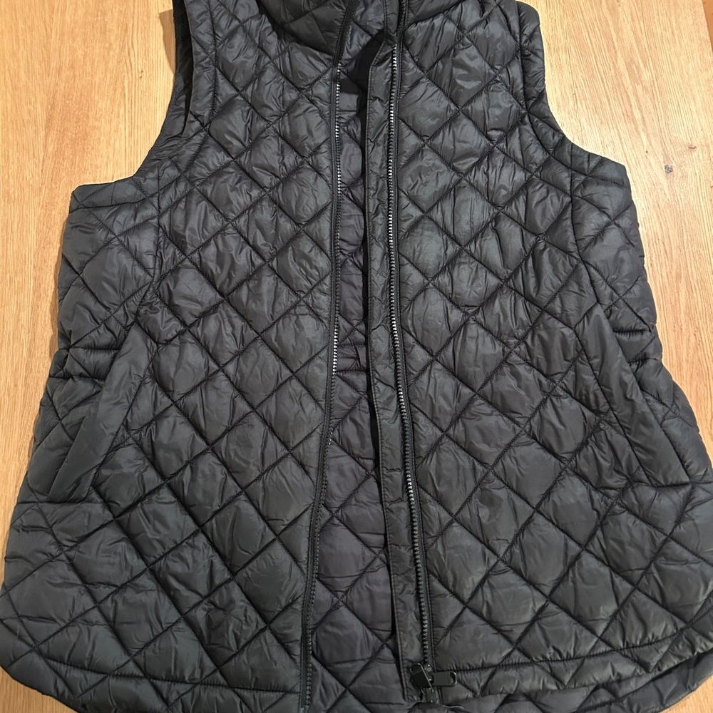 Athleta Women's Black Quilted Vest